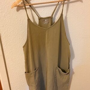 FREE PEOPLE - MOVEMENT - TABACCO - HOT SHOT ROMPER